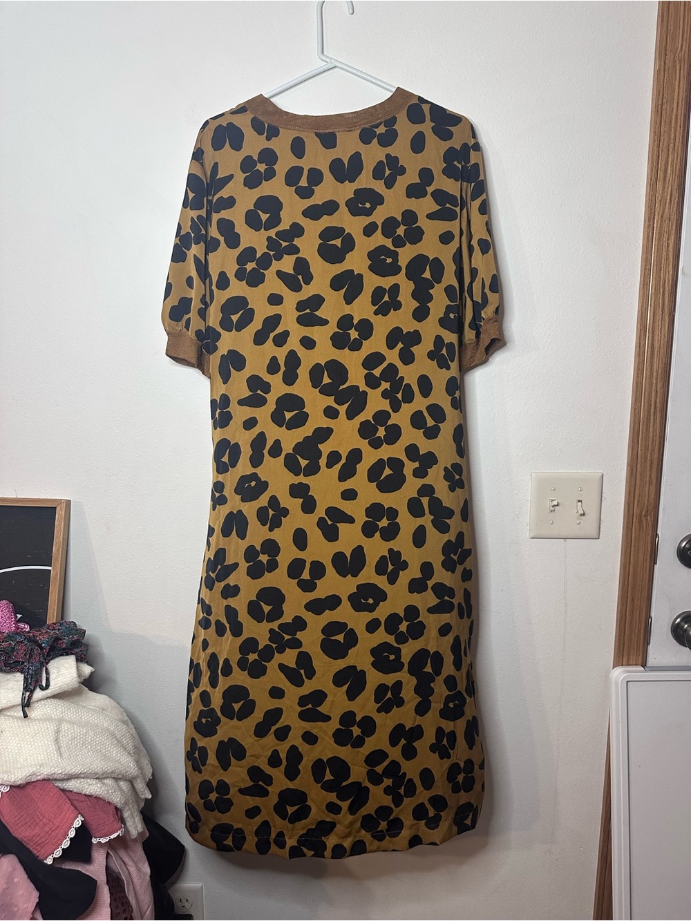 Who What Wear Tan Leopard Midi Dress with Black Spots - Picture 5 of 5